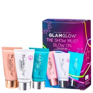 GLAMGLOW The Show Must Glow On Skincare Set